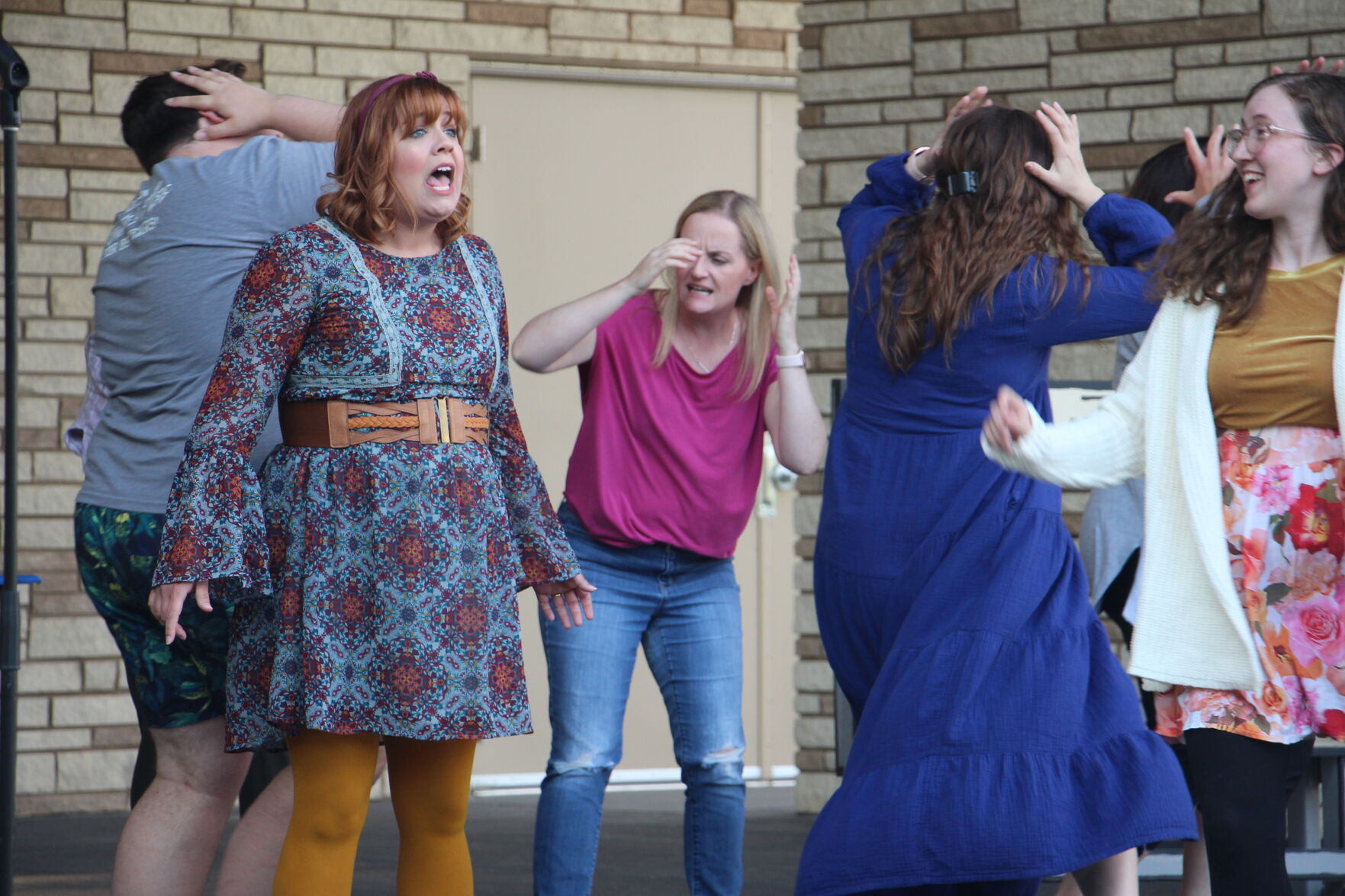 P215NW_NHmusical2.JPG